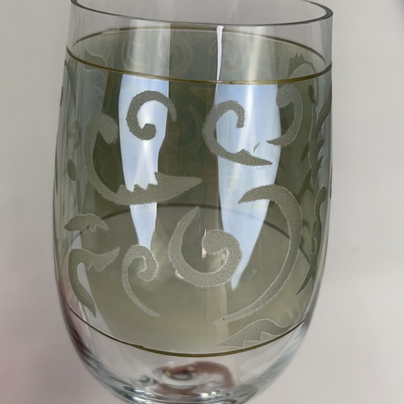One Aqua Water/Wine Stemware Goblet - Picture 4 of 7